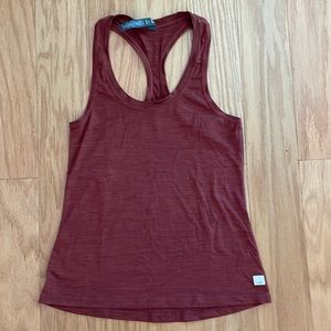 Like New Vuori Lux Performance Tank Brick Heather Small